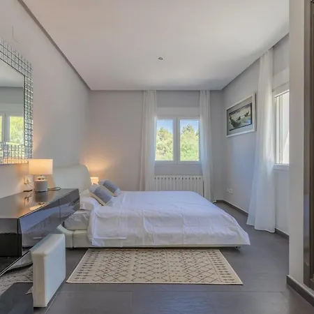 Miani Villa *